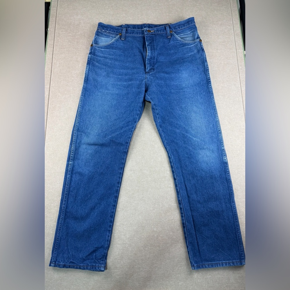 Wrangler Men's‎ Jeans Size 38 Blue High Rise Medium Wash Denim Made in USA